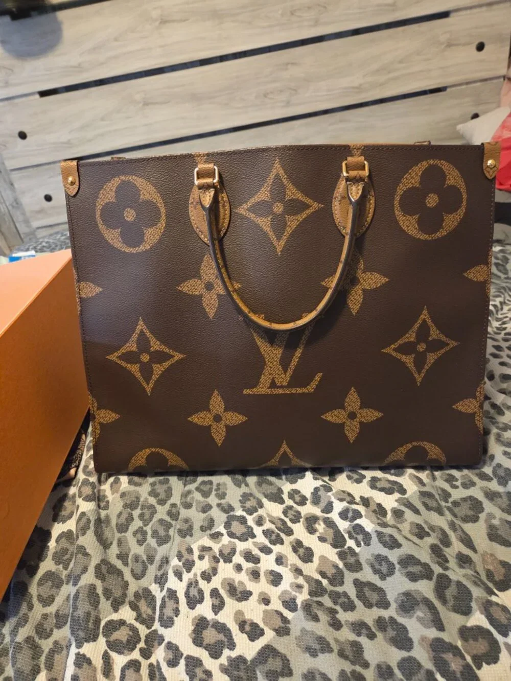 Louis Vuitton On The Go GM